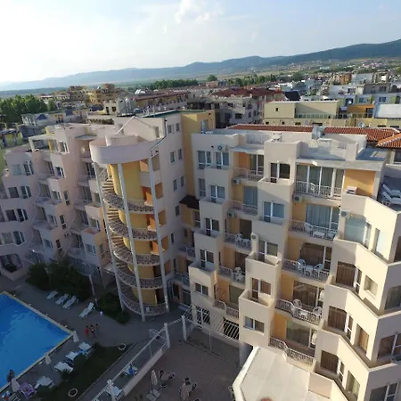 Апарт-отель Vanilla Garden 3*