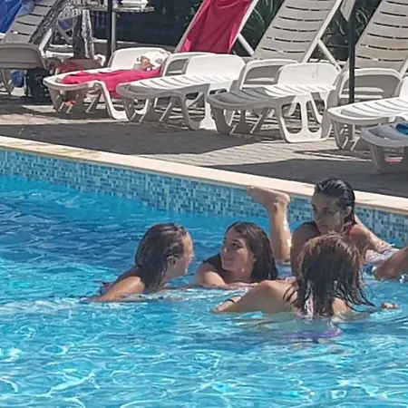 Vanilla Garden 3* Солнечный берег