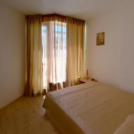 Апартхотел Aпартаменти ванила гардън 3*