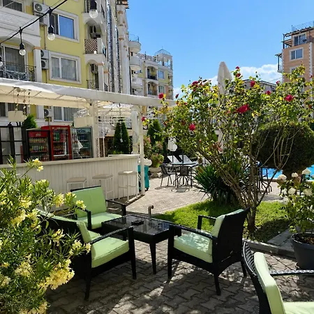Vanilla Garden Aparthotel 3*