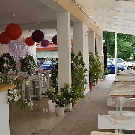 Aparthotel Vanilla Garden 3*