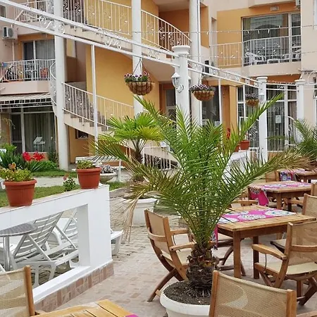 Vanilla Garden Aparthotel Sunny Beach