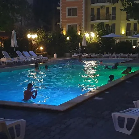 Апартхотел Aпартаменти ванила гардън 3*