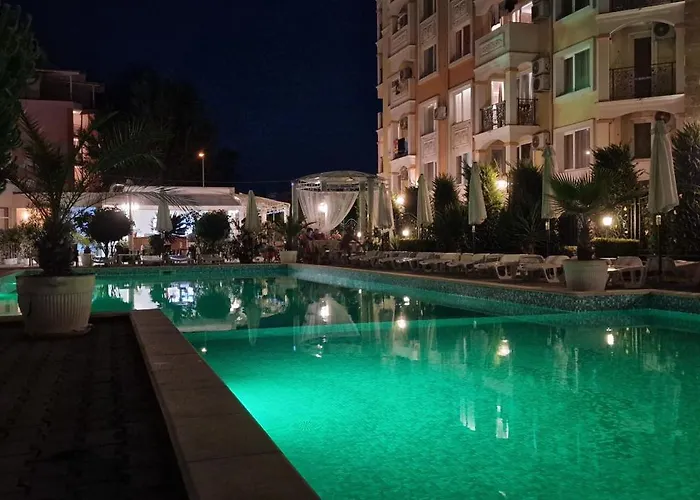 Vanilla Garden 3* Сонячний Берег