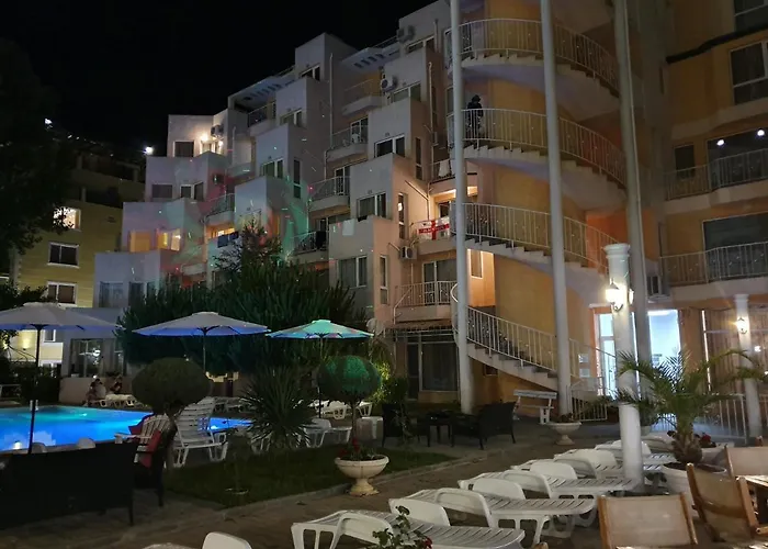 Vanilla Garden 3* Сонячний Берег