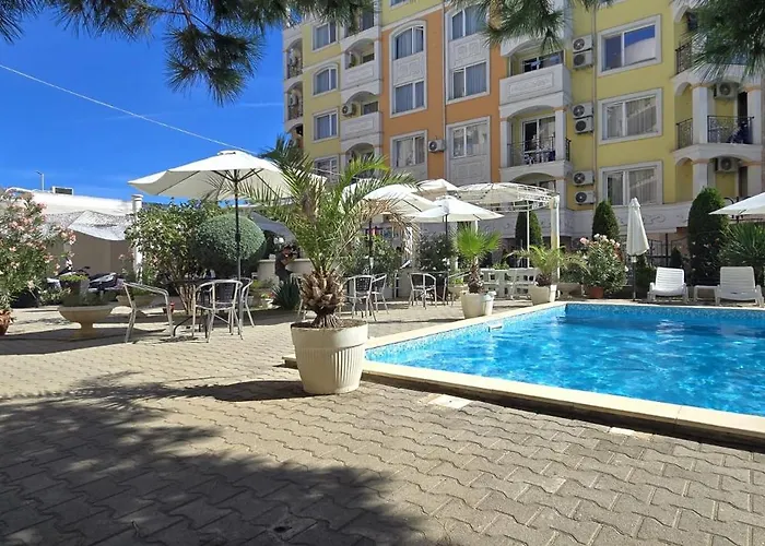 Aпартаменти ванила гардън 3*