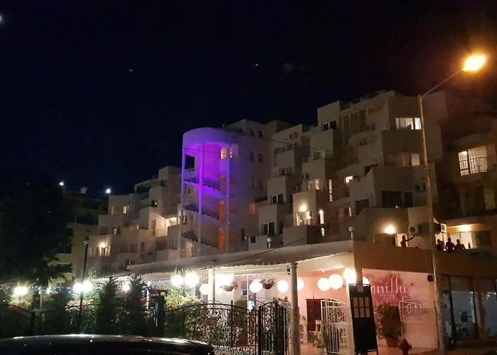 Aпартаменти ванила гардън 3*